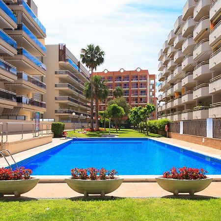 Uhc Ventura Park Apartments Салоу Екстериор снимка