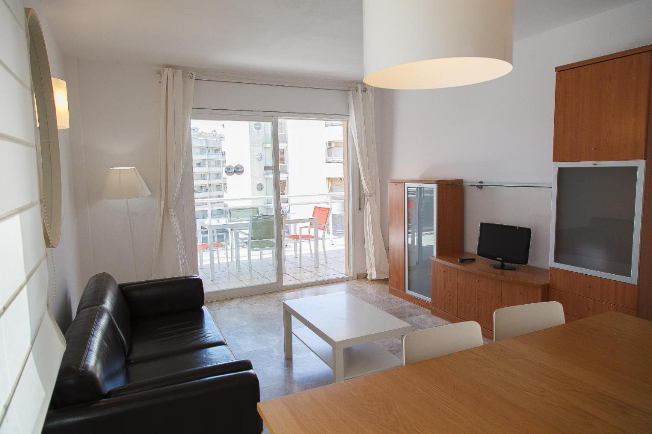 Uhc Ventura Park Apartments Салоу Екстериор снимка