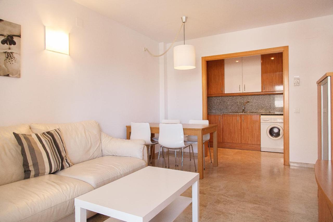 Uhc Ventura Park Apartments Салоу Екстериор снимка