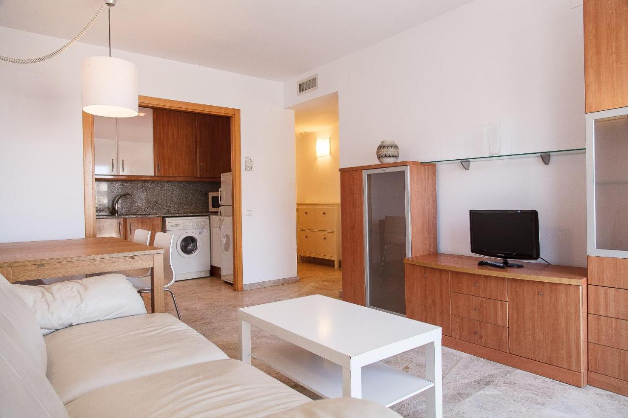Uhc Ventura Park Apartments Салоу Екстериор снимка