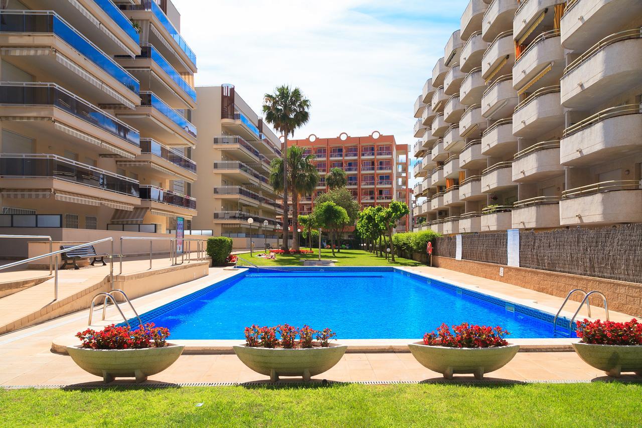 Uhc Ventura Park Apartments Салоу Екстериор снимка